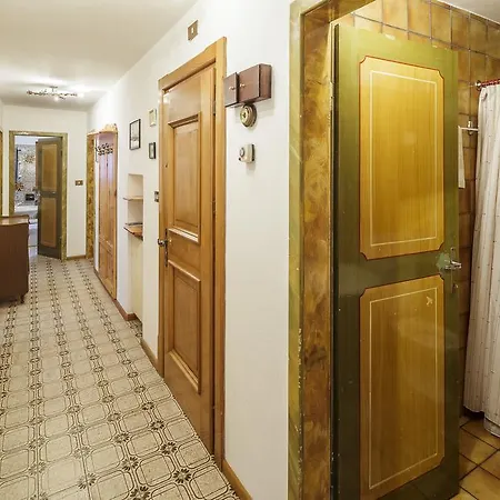 Apartment Marangoi - Stayincortina *