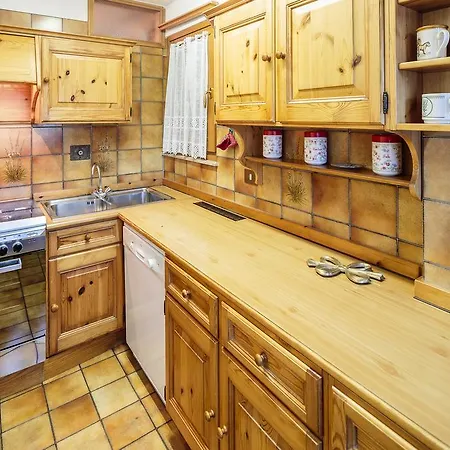 Apartment Marangoi - Stayincortina